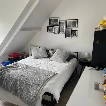 Maison 10/12 Pers Tres Proche Circuit